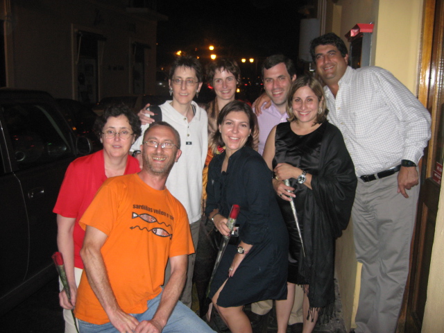 Visita a Puerto Rico de mis primas Fraga-Lago circa 2007 cenando por El Viejo San Juan.